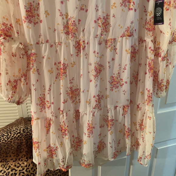 VINCE CAMUTO THREE TIER IVORY PINK GOLD DRESS, Size XXL NWT. - Picture 5 of 6